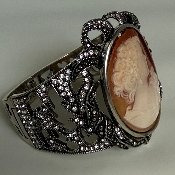 Vintage Shell Cameo and Marcasite Cuff Bracelet by Amedeo - Picture 5 of 5
